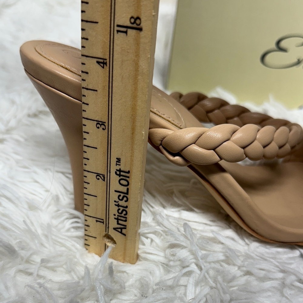 Women's Braided Tan Sandals - Picture 8 of 10
